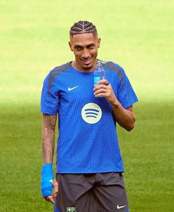 8000万欧甩卖!巴萨疯了吗,阿森纳切尔西抢人战暗藏生死局