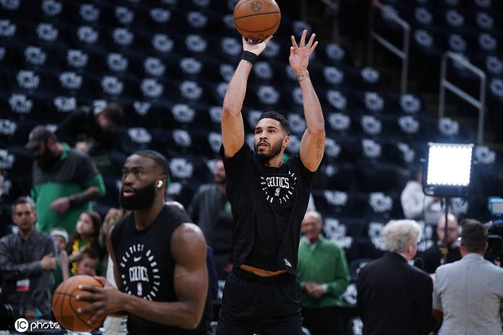 塔图姆季后赛得分超越皮尔斯 正式跻身队史前五