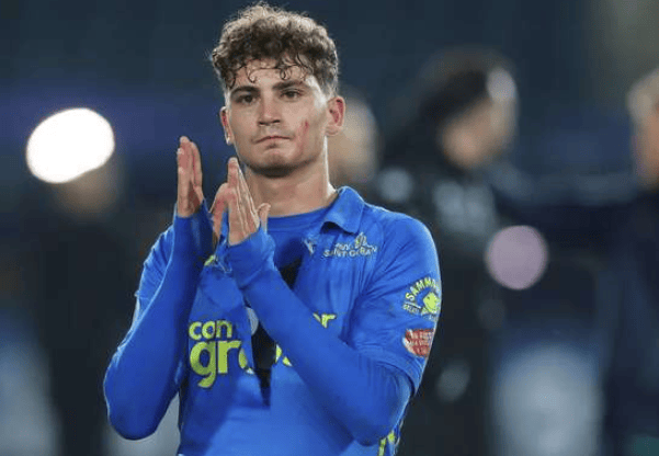 法甲朗斯加入争夺 与佛罗伦萨竞购国米前锋埃斯波西托