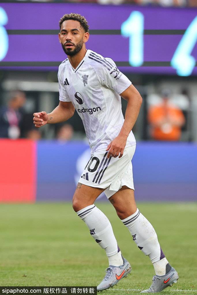 安东尼与曼联新援的私人聚会:离队传闻中的关键一幕