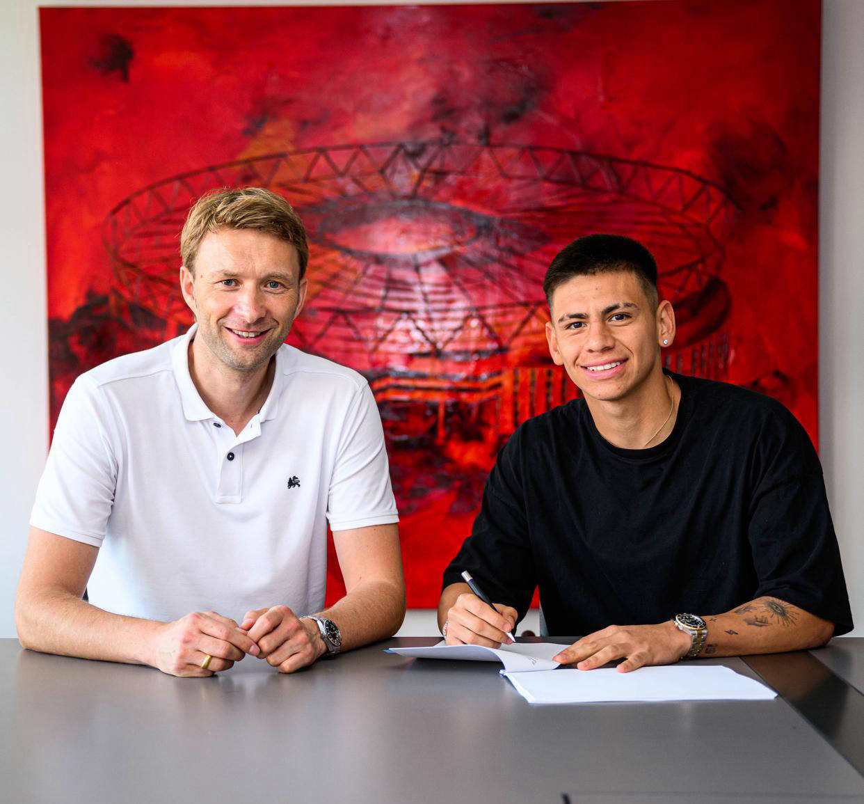 曼城天才中场埃切维里加盟勒沃库森，三方皆大欢喜